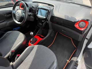 TOYOTA Aygo usata, con Autoradio