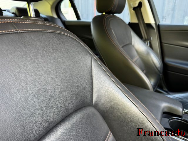JAGUAR XE usata, con Cerchi in lega