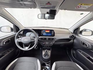 HYUNDAI i10 usata, con Autoradio