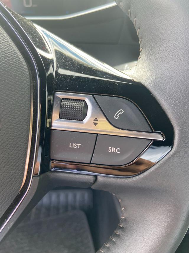 PEUGEOT 2008 usata 25