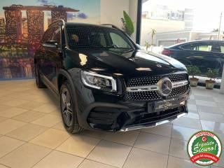 MERCEDES-BENZ GLB 200 usata, con Fari LED