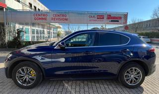 ALFA ROMEO Stelvio usata, con Alzacristalli elettrici