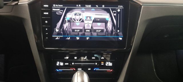 VOLKSWAGEN Passat usata 35