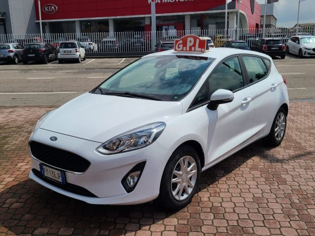 FORD Fiesta usata, con USB