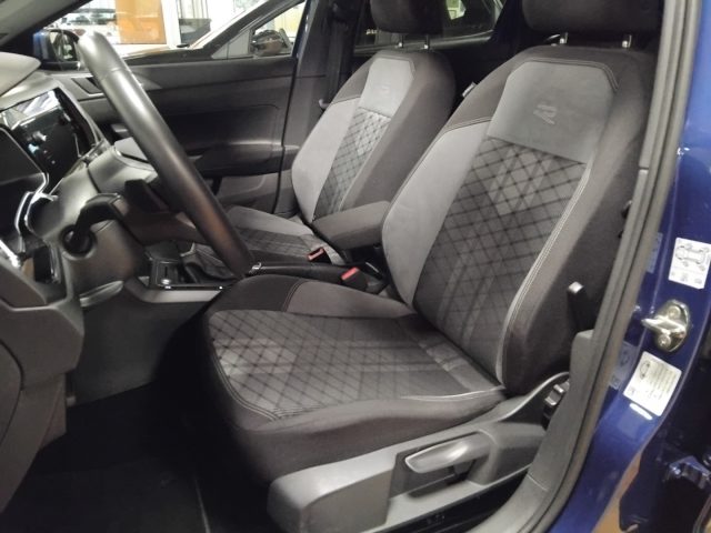 VOLKSWAGEN Taigo usata, con Fari LED