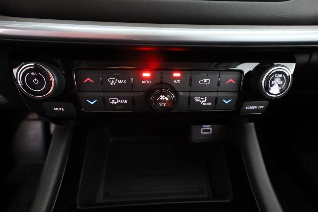 JEEP Compass usata 11