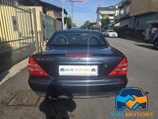 MERCEDES-BENZ SLK 200 usata, con Alzacristalli elettrici