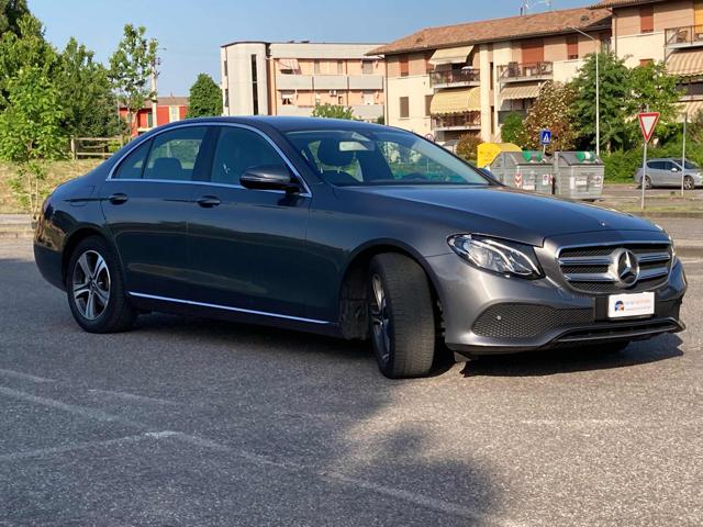 MERCEDES-BENZ E 200 usata, con Airbag