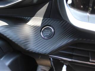 PEUGEOT 2008 usata, con Isofix