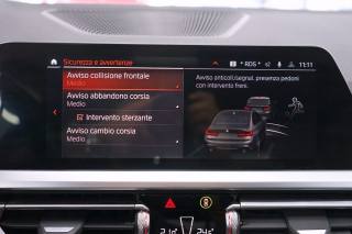 BMW 320 usata, con Schermo multifunzione interamente digitale