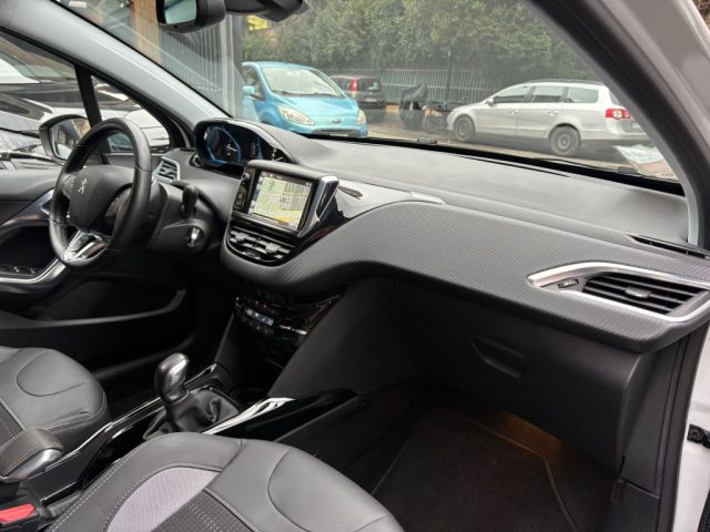 PEUGEOT 2008 usata, con Cerchi in lega