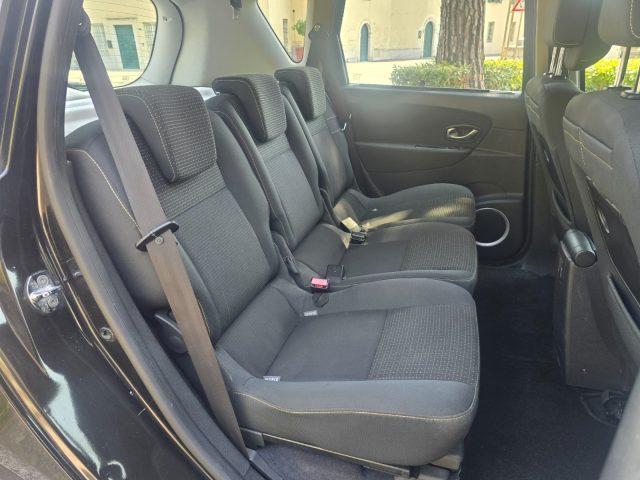 RENAULT Scenic usata 86