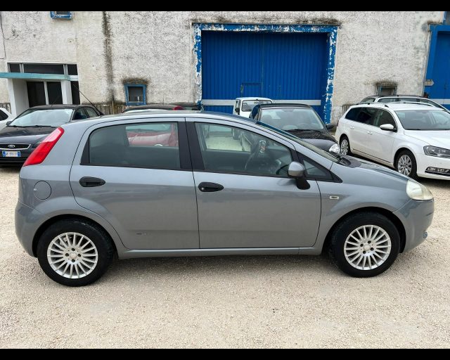 FIAT Grande Punto usata 24