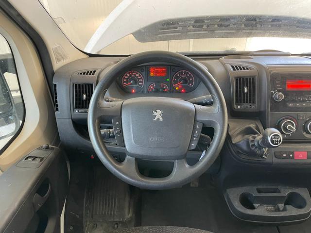 PEUGEOT Boxer usata, con Autoradio digitale