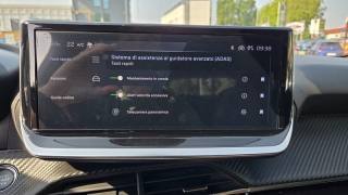 PEUGEOT 2008 usata, con Touch screen