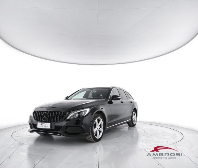 MERCEDES-BENZ C 220 usata 0