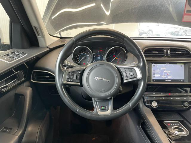 JAGUAR F-Pace usata, con Fendinebbia