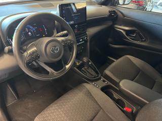 TOYOTA Yaris Cross usata, con Controllo automatico clima
