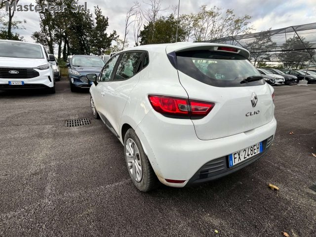 RENAULT Clio usata, con Climatizzatore