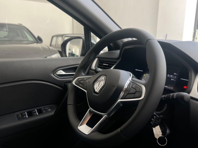 RENAULT Captur usata, con USB