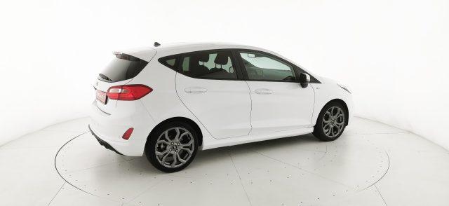 FORD Fiesta usata, con USB