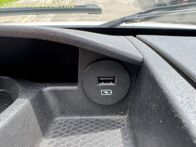 IVECO Daily usata, con Autoradio digitale