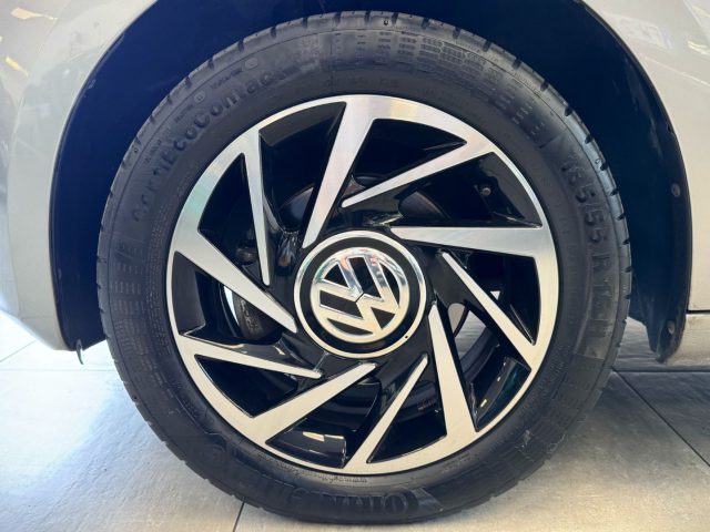 VOLKSWAGEN up! usata, con Boardcomputer
