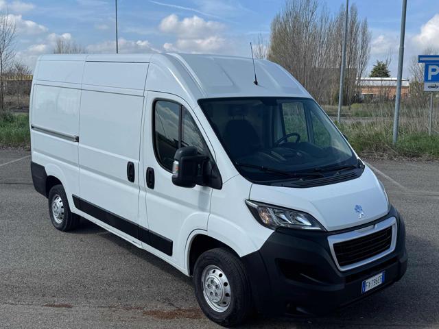 PEUGEOT Boxer usata, con Servosterzo