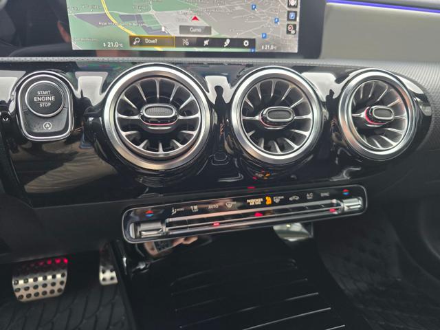 MERCEDES-BENZ CLA 220 usata, con Fari LED
