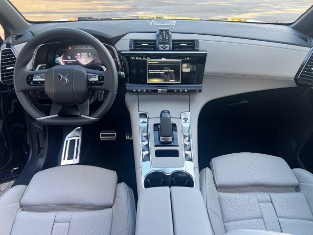 DS AUTOMOBILES DS 7 usata, con Controllo automatico clima