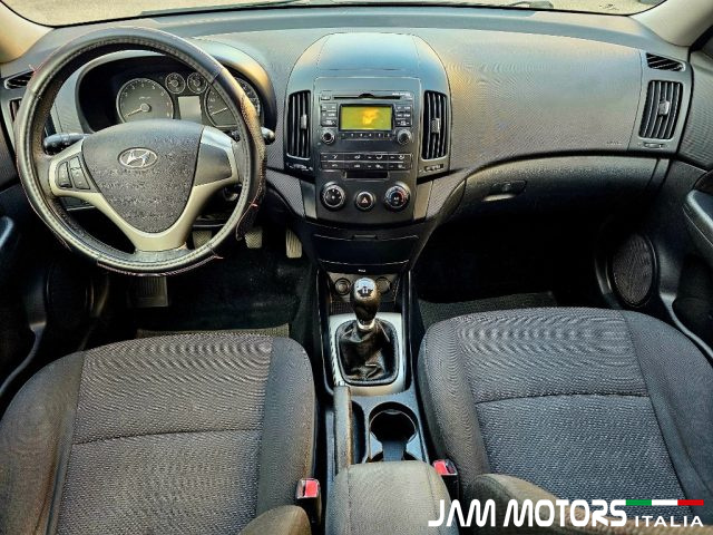 HYUNDAI i30 usata, con Specchietti laterali elettrici