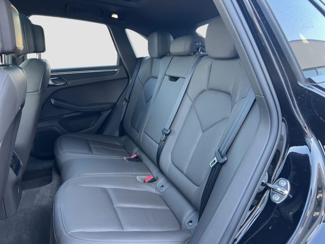 PORSCHE Macan usata 9