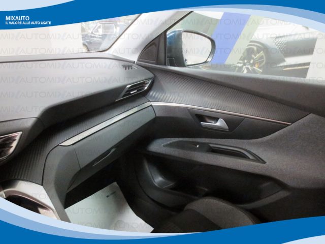 PEUGEOT 3008 usata, con Climatizzatore
