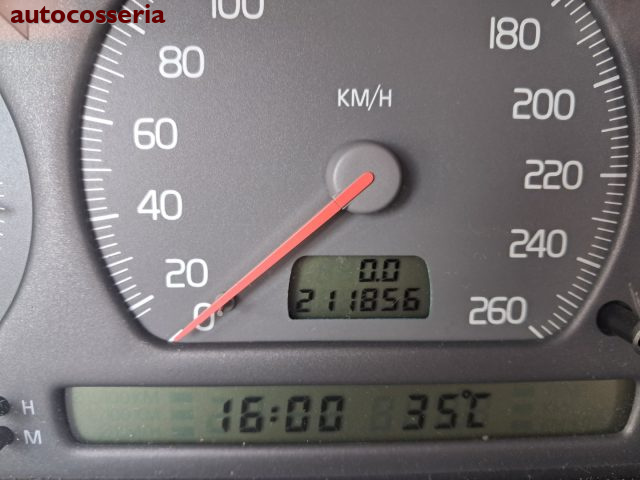 VOLVO V70 usata 7