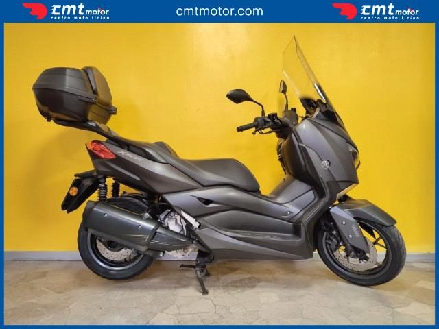 YAMAHA X-MAX 300 usata 2