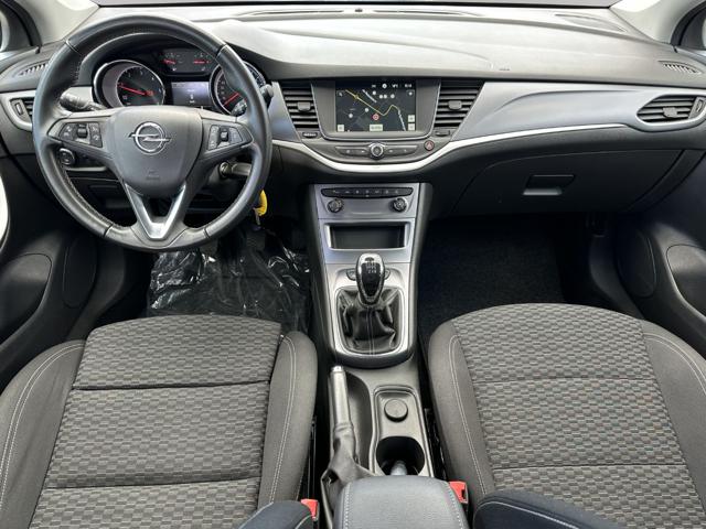 OPEL Astra usata, con Cruise Control