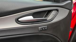 ALFA ROMEO Stelvio usata, con Regolazione elettrica sedili