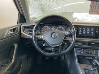VOLKSWAGEN Polo usata, con USB