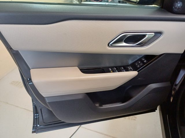 LAND ROVER Range Rover Velar usata, con Portellone posteriore elettrico