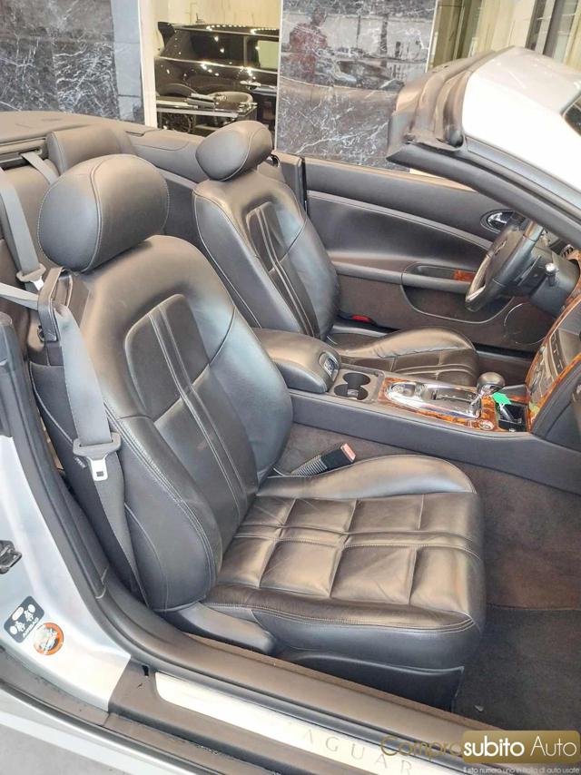 JAGUAR XK usata, con Specchietti laterali elettrici