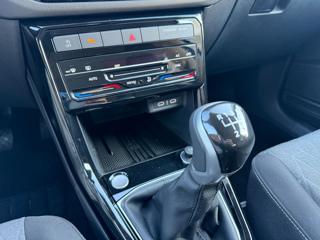 VOLKSWAGEN T-Cross usata, con USB