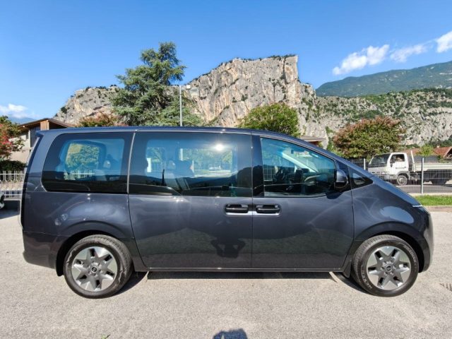 HYUNDAI Staria usata, con Autoradio