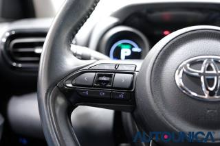 TOYOTA Yaris usata, con Autoradio digitale