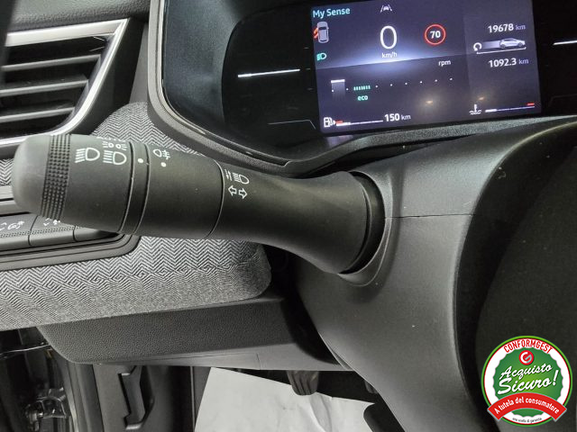 RENAULT Clio usata, con Sistema di navigazione