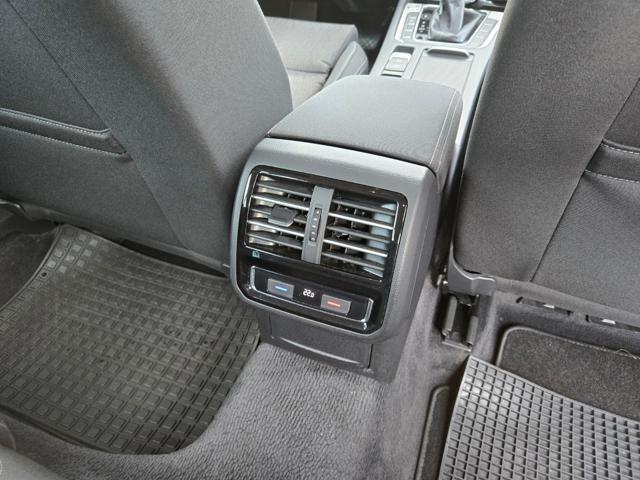 VOLKSWAGEN Passat Variant usata, con Chiusura centralizzata