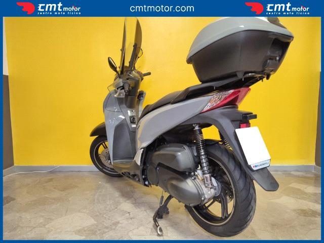 HONDA SH 300 i usata 3