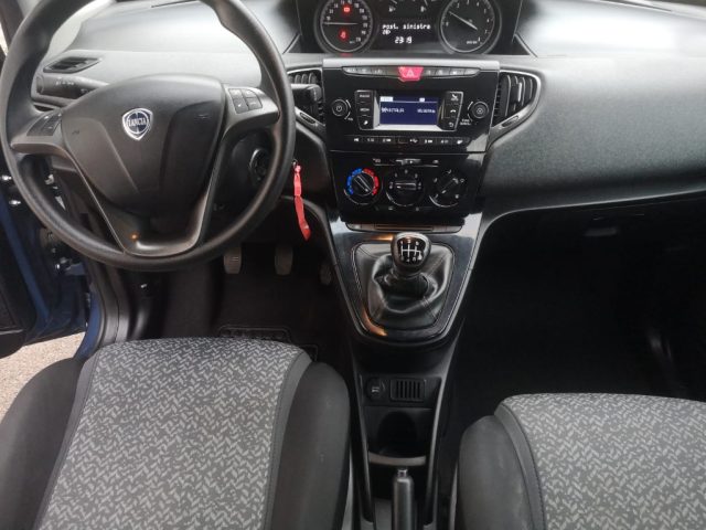 LANCIA Ypsilon usata, con Autoradio digitale