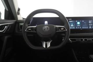 MG HS usata 12