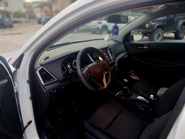HYUNDAI Tucson usata 19