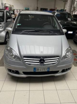 MERCEDES-BENZ A 200 usata, con Airbag